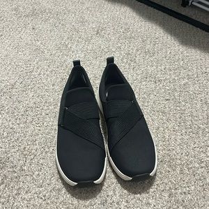 Dr. Scholl’s sneakers